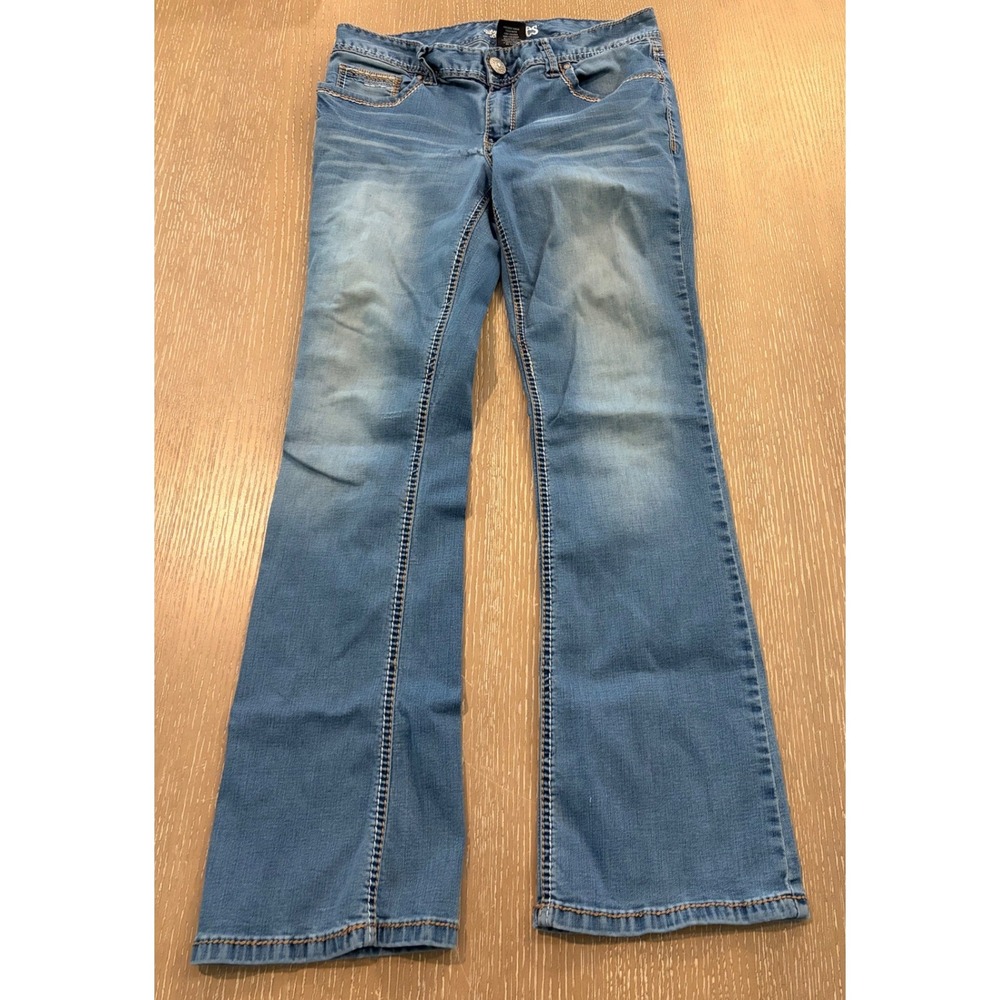 Short & Sexy Series Women's Size 11 Light Wash Bootcut Jeans Embroidered Pockets